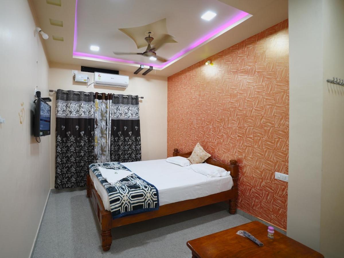 Akash Homestay Hampi Eksteriør bilde
