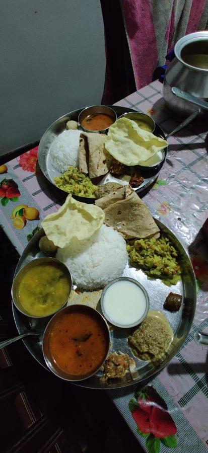 Akash Homestay Hampi Eksteriør bilde