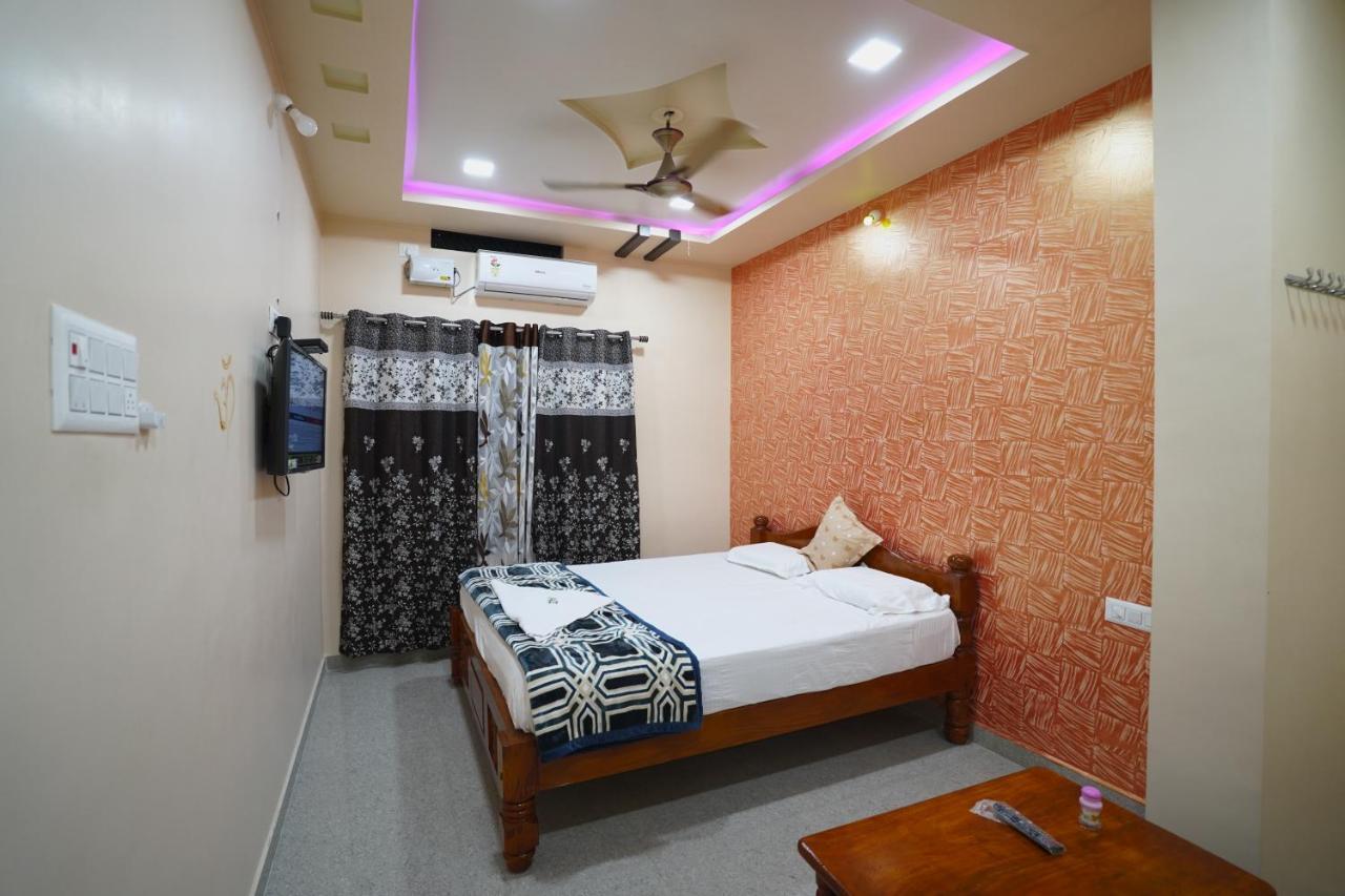 Akash Homestay Hampi Eksteriør bilde