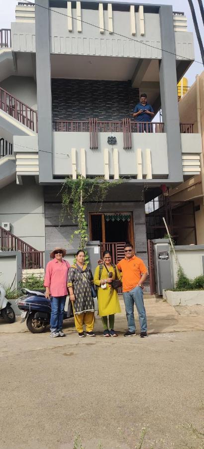 Akash Homestay Hampi Eksteriør bilde