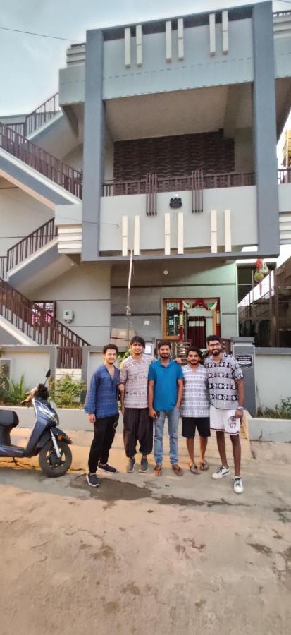Akash Homestay Hampi Eksteriør bilde